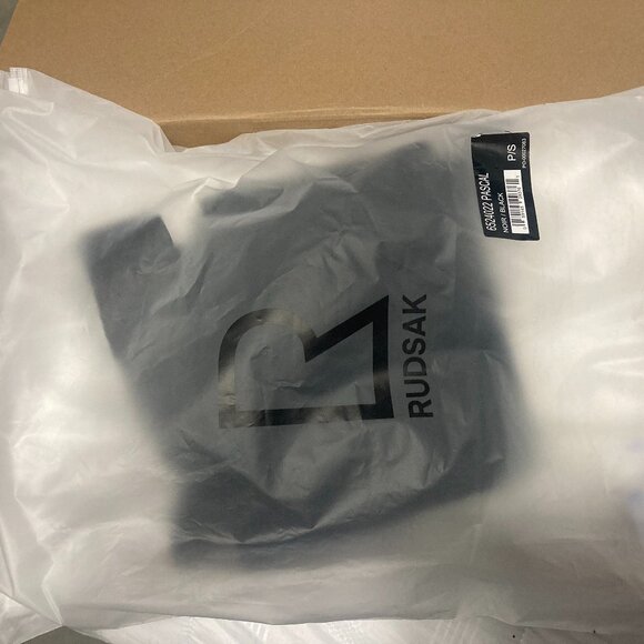 Brand new Rudsak shorts - Picture 3 of 3